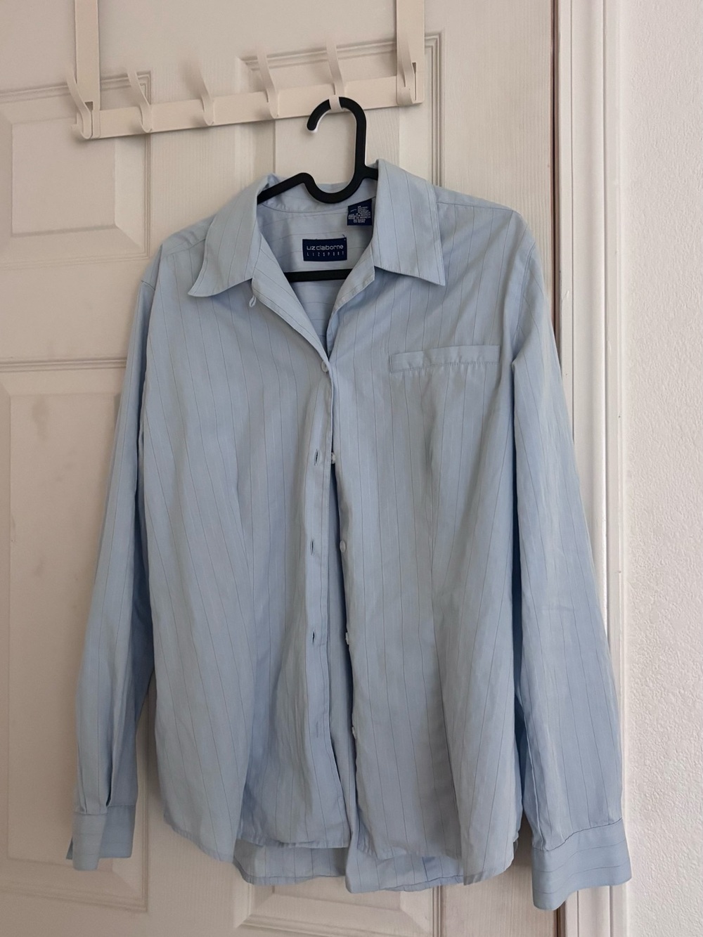 Liz Claiborne Women’s Blue Stripe Woven cotton blouse